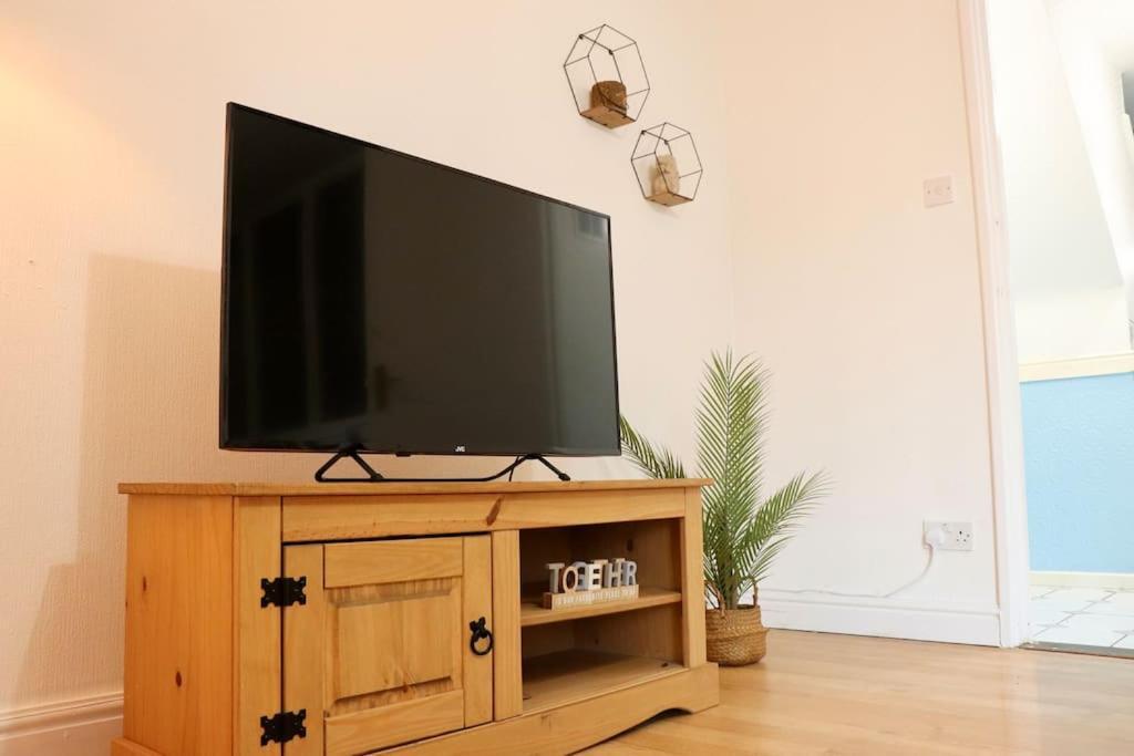 Lovely Staycation With Family Free Parking & Wifi Leeds (West Yorkshire) Exterior foto