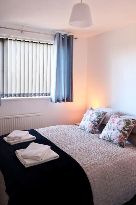 Lovely Staycation With Family Free Parking & Wifi Leeds (West Yorkshire) Exterior foto