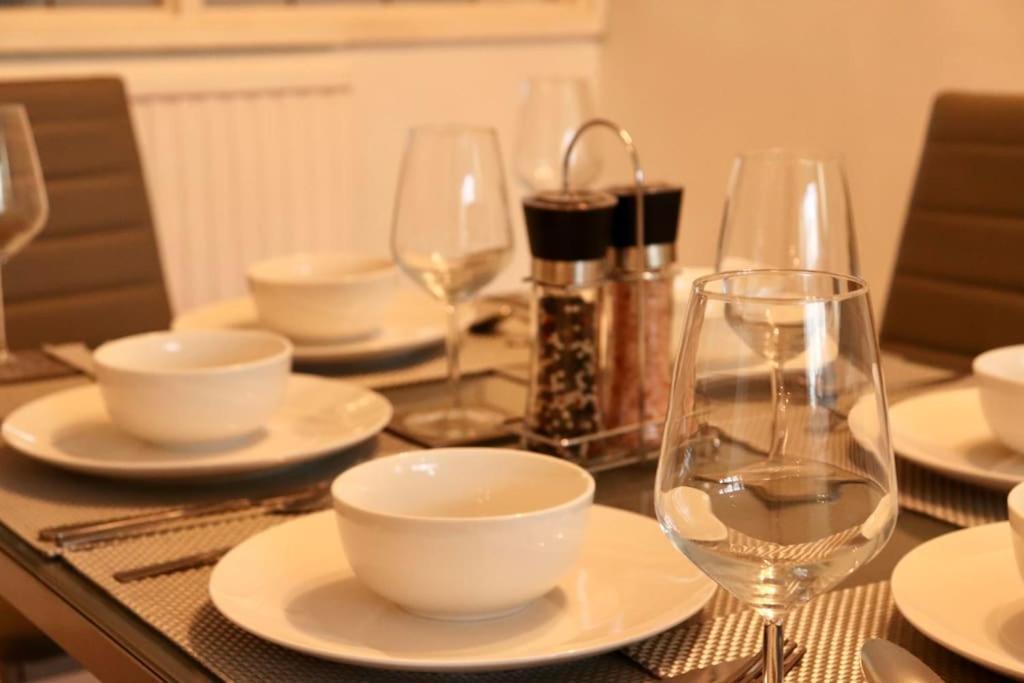 Lovely Staycation With Family Free Parking & Wifi Leeds (West Yorkshire) Exterior foto